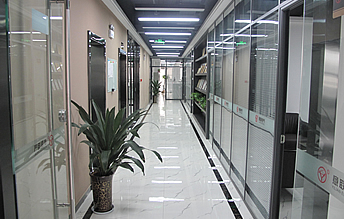 �k������