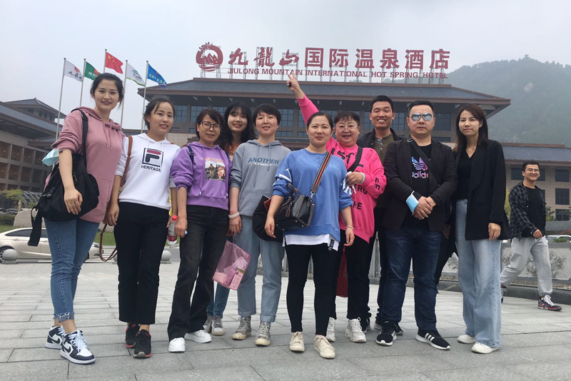 九龍山美女合影 九龍山美女合影