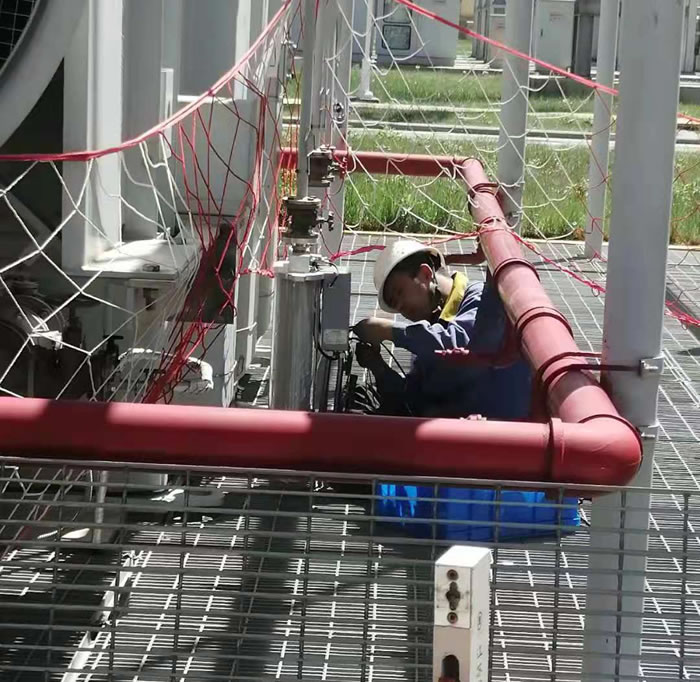 免維護(hù)吸濕器安裝現(xiàn)場(chǎng)03 免維護(hù)吸濕器安裝現(xiàn)場(chǎng)03