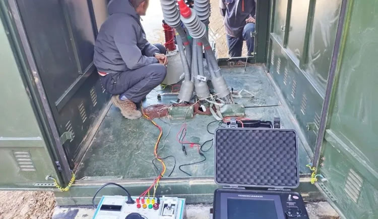 定位電纜故障點(diǎn)現(xiàn)場(chǎng) 定位電纜故障點(diǎn)現(xiàn)場(chǎng)